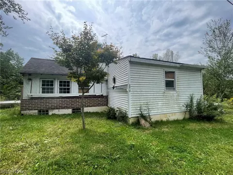 Exterior - 5012 S Ridge Rd, Geneva, OH 44041 photo 2 of 8