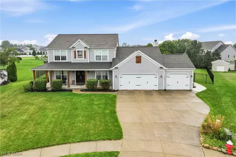 12530 Lineage Cir NW, Uniontown, OH 44685