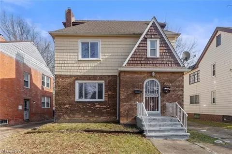 876 Eloise Dr, Cleveland Heights, OH 44112