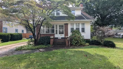 1611 Byron Ave SW, Massillon, OH 44647