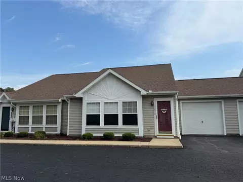 3267 Pheasant Run Rd #C, Cortland, OH 44410