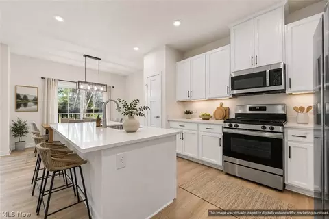 Kitchen - 131 Pine Ave, Peninsula, OH 44264 photo 1 of 3