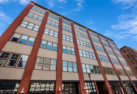 1260 W 4th St #602, Cleveland, OH 44113