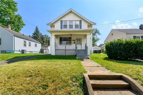 1480 Huguelet St, Akron, OH 44305