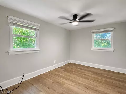 Bedroom - 1352 Diagonal Rd, Akron, OH 44320 photo 1 of 6