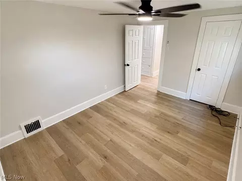 Bedroom - 1352 Diagonal Rd, Akron, OH 44320 photo 2 of 6
