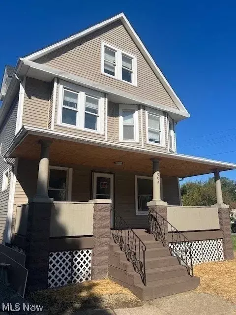 994 Parkwood Dr, Cleveland, OH 44108