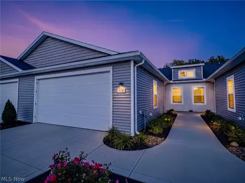 Exterior - 118 W Spring Dr, Elyria, OH 44035 photo 1 of 3