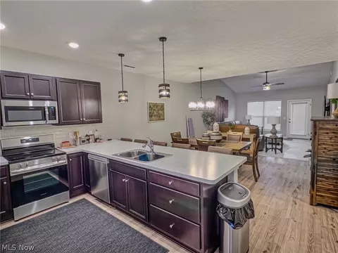 Kitchen - 118 W Spring Dr, Elyria, OH 44035 photo 1 of 3