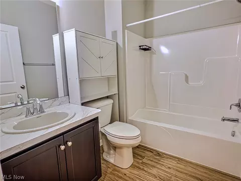 Bath - 118 W Spring Dr, Elyria, OH 44035 photo 2 of 2