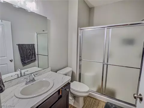 Bath - 118 W Spring Dr, Elyria, OH 44035 photo 1 of 2
