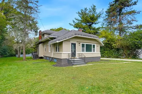 Exterior - 522 Massillon Rd, Akron, OH 44306 photo 6 of 6