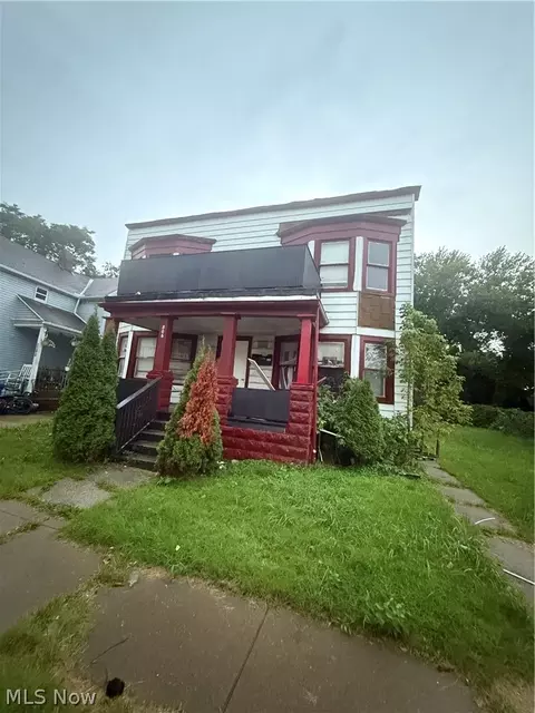 806 E 100th St, Cleveland, OH 44108