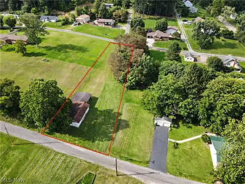 May Road, East Liverpool, OH 43920