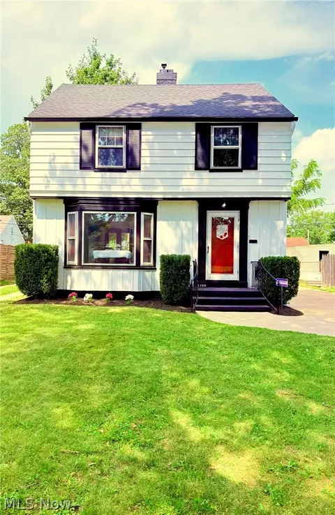 17706 Ponciana Ave, Cleveland, OH 44135