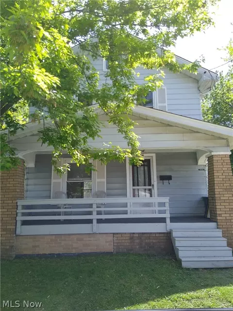 2606 10th St SW, Canton, OH 44710