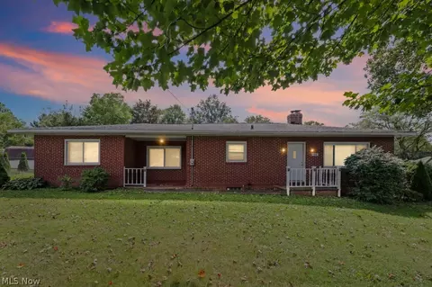 1115 Eastland Ave, Akron, OH 44305