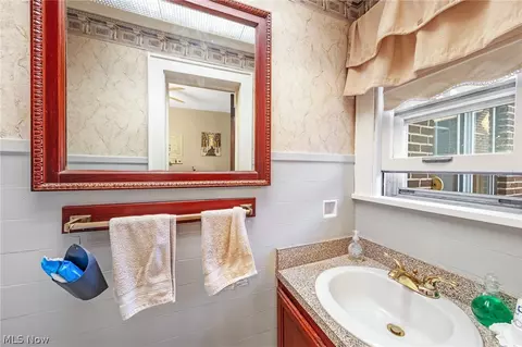 Bath - 221 Raff Rd NW, Canton, OH 44718 photo 1 of 2
