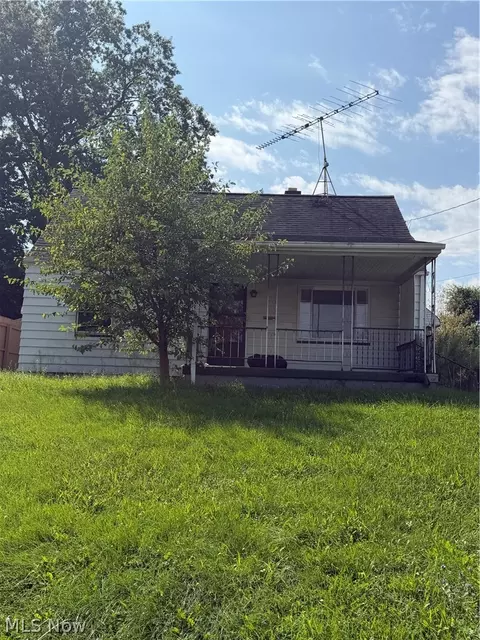 411 E Laclede Ave, Youngstown, OH 44507