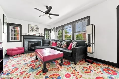 Living - 4038 Sunset Blvd, Boardman, OH 44512 photo 3 of 3