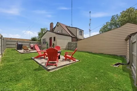 Exterior - 4038 Sunset Blvd, Boardman, OH 44512 photo 4 of 4