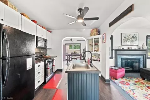 Kitchen - 4038 Sunset Blvd, Boardman, OH 44512 photo 2 of 5