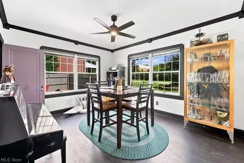 Dining - 4038 Sunset Blvd, Boardman, OH 44512 photo 1 of 3