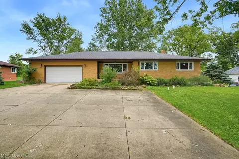 10047 York Rd, North Royalton, OH 44133