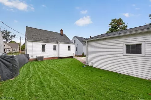Exterior - 29148 Barjode Rd, Willowick, OH 44095 photo 4 of 4