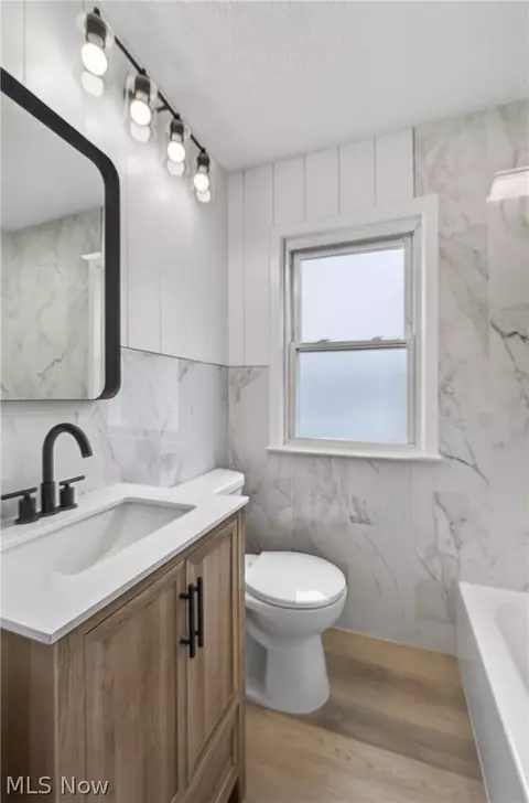 Bath - 29148 Barjode Rd, Willowick, OH 44095 photo 2 of 3