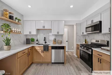 Kitchen - 29148 Barjode Rd, Willowick, OH 44095 photo 1 of 5