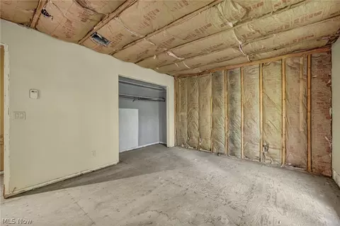 Bedroom - 246 Windward Dr, Elyria, OH 44035 photo 5 of 10