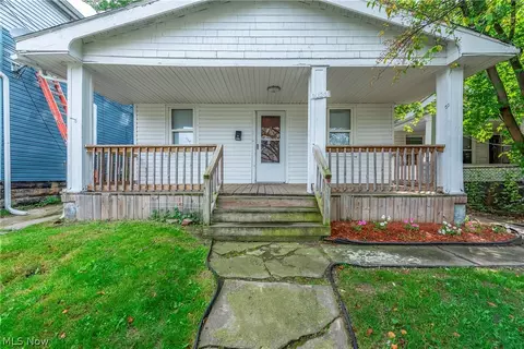 3123 W 68th St, Cleveland, OH 44102