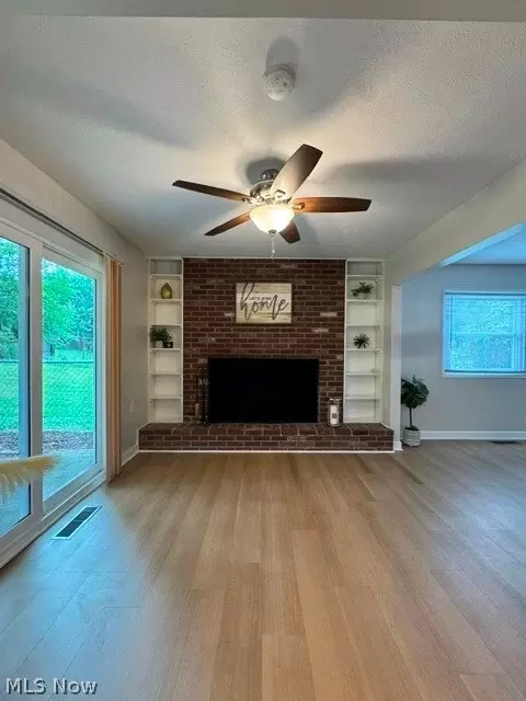 Living - 4091 Siefer Dr, Rootstown, OH 44272 photo 2 of 2
