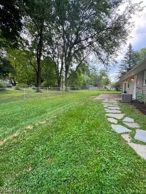 Exterior - 4091 Siefer Dr, Rootstown, OH 44272 photo 2 of 2