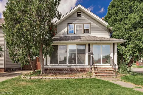 3748 W 137th St, Cleveland, OH 44111