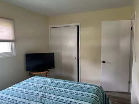 Bedroom - 224 E Slingluff Ave, Dover, OH 44622 photo 3 of 4