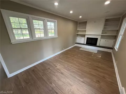 Living - 220 Grant St, Dennison, OH 44621 photo 2 of 6