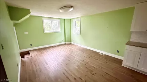 Living - 233 John St, Bedford, OH 44146 photo 4 of 5