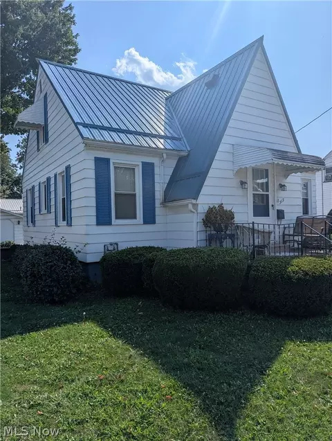 Other - 313 E Line St, Minerva, OH 44657 photo 2 of 11