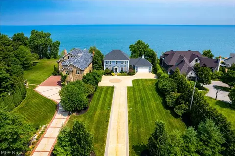 22286 Lake Rd, Rocky River, OH 44116