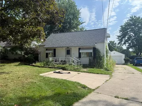 540 N Freedom St, Ravenna, OH 44266