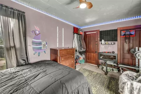 Bedroom - 24 S Main St, Willard, OH 44890 photo 8 of 10