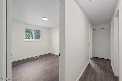 Entry Way - 5830 Beech Dr, Mentor On The Lake, OH 44060 photo 1 of 1