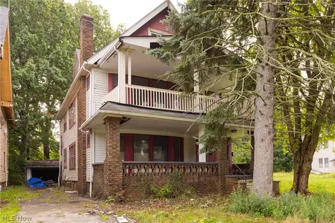 1069 Carlyon Rd, East Cleveland, OH 44112