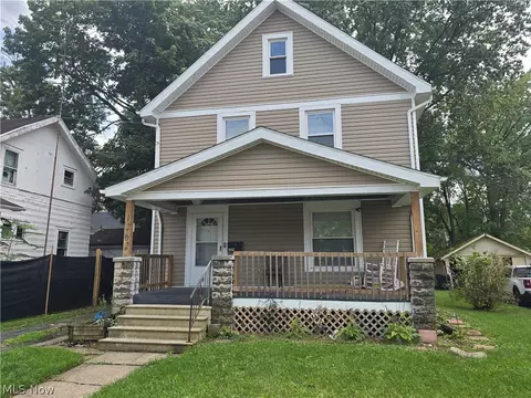 1262 S Street St SE, Warren, OH 44483