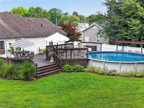 Exterior - 5414 Carlson Ln, Ashtabula, OH 44004 photo 5 of 11