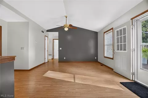 Living - 5414 Carlson Ln, Ashtabula, OH 44004 photo 3 of 3