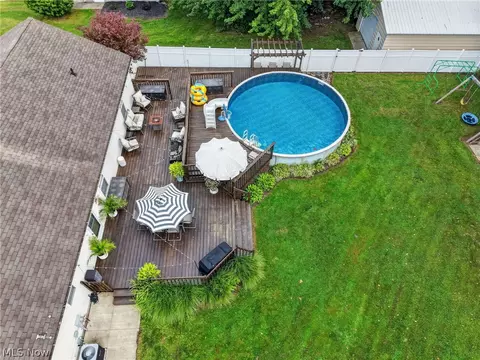 Exterior - 5414 Carlson Ln, Ashtabula, OH 44004 photo 9 of 11