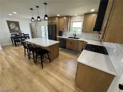 Kitchen - 56965 Stumptown School Rd, Jerusalem, OH 43747 photo 4 of 6